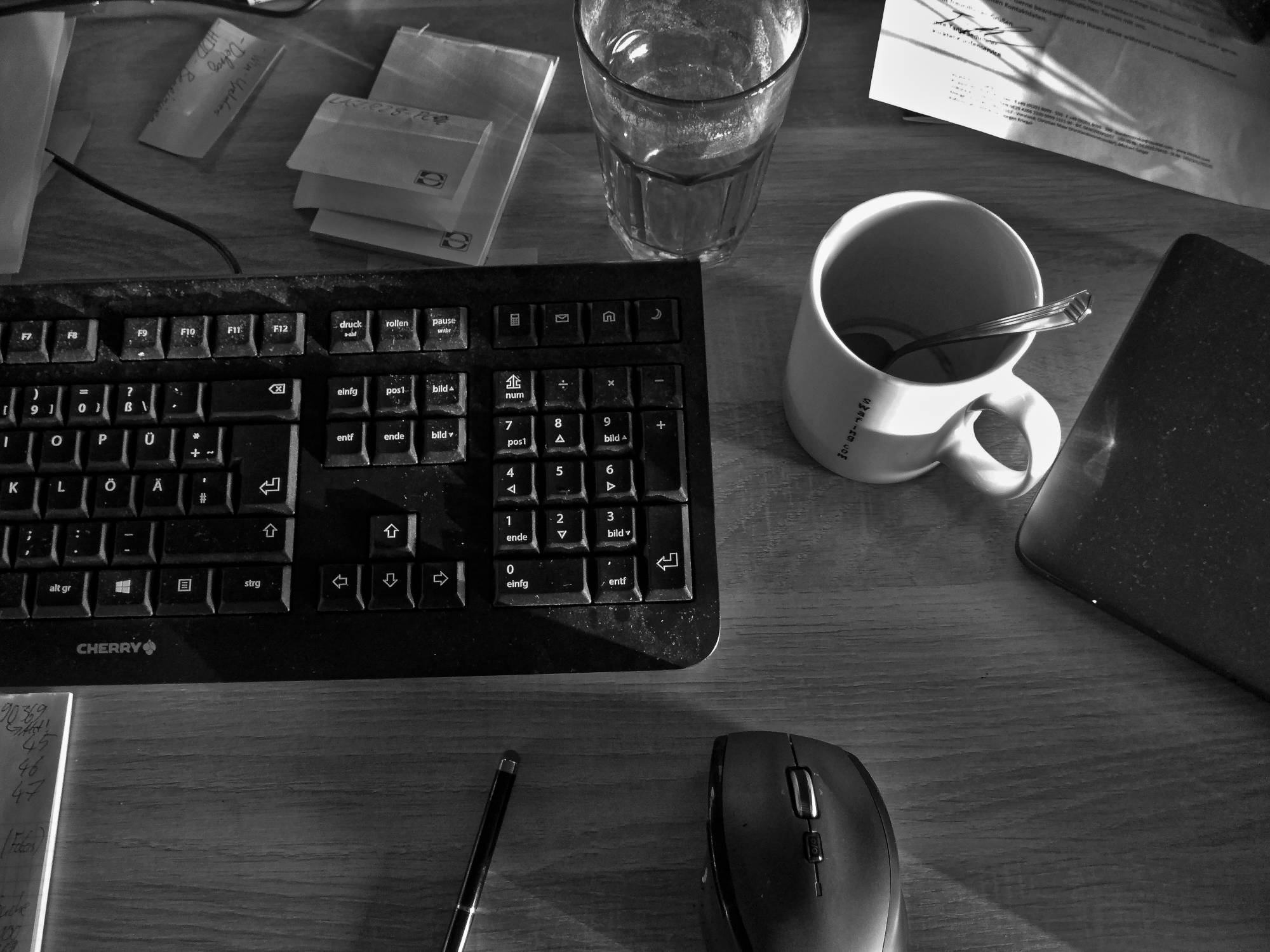 close up high angle view computer keyboard cup 1